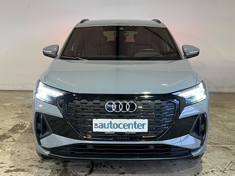 Audi Q4 e-tron 40 S-line 5d
