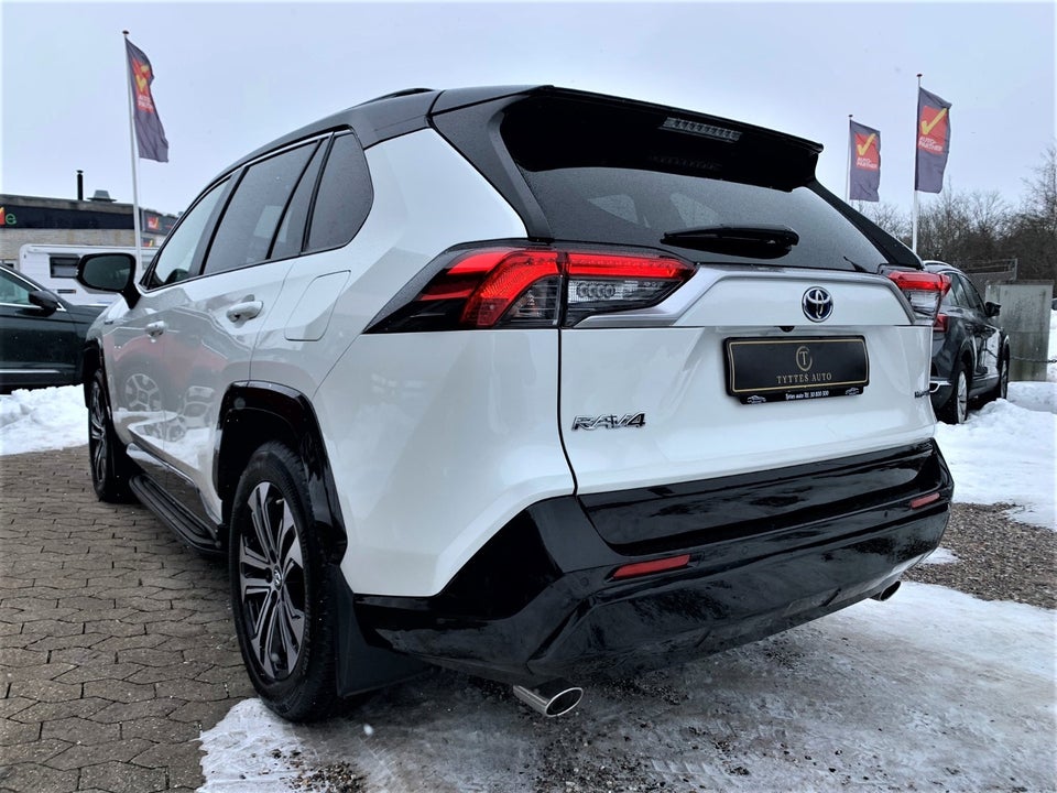 Toyota RAV4 2,5 Hybrid H3 Business MDS 5d