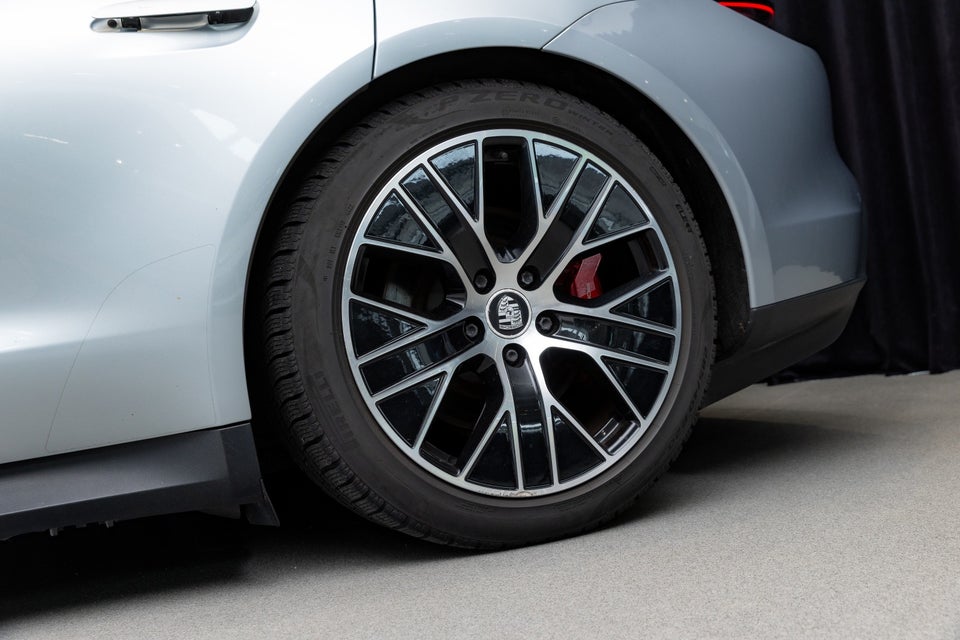 Porsche Taycan 4S Performance+ 4d
