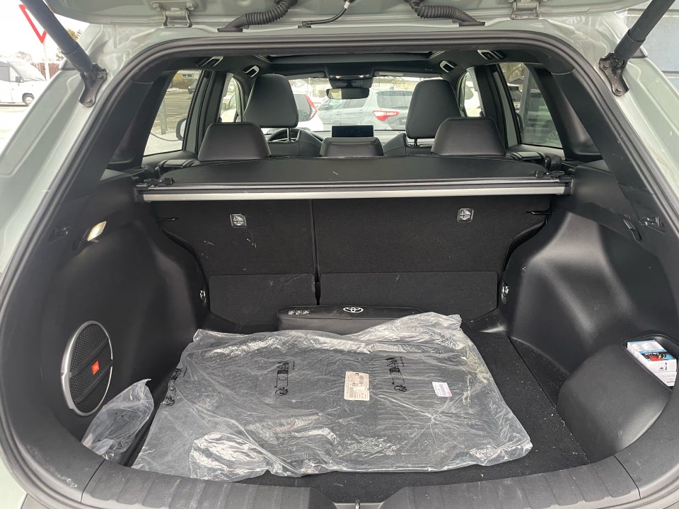 Toyota Corolla Cross 2,0 Hybrid Elegant Luxury CVT 5d