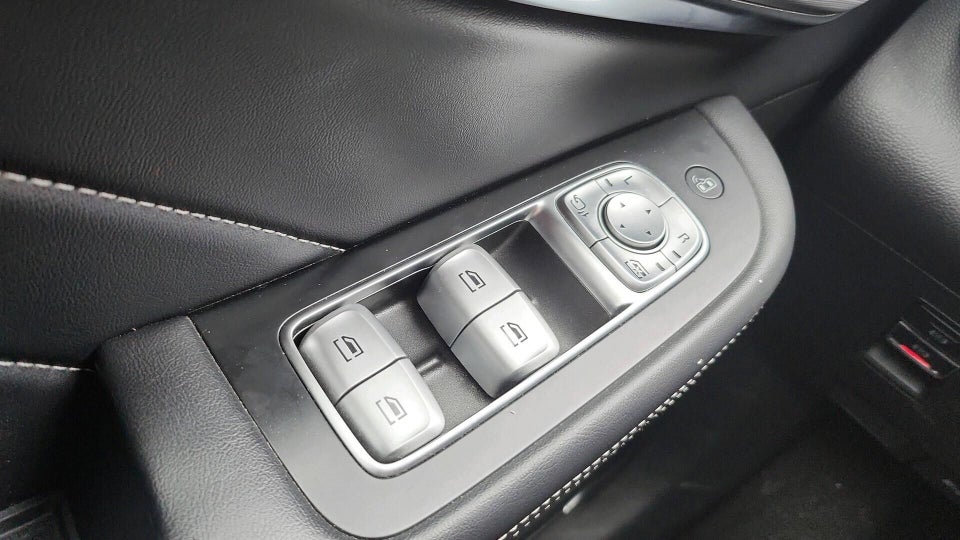 MG Marvel R Luxury 5d