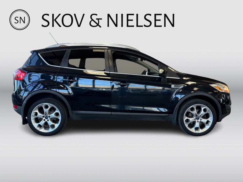 Ford Kuga 2,0 TDCi 140 Titanium aut. AWD 5d