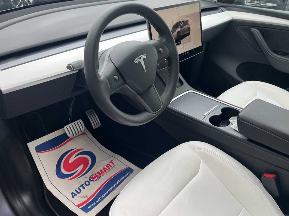 Tesla Model Y Performance AWD 5d