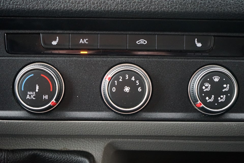 VW Crafter 35 2,0 TDi 140 Kassevogn L4H3