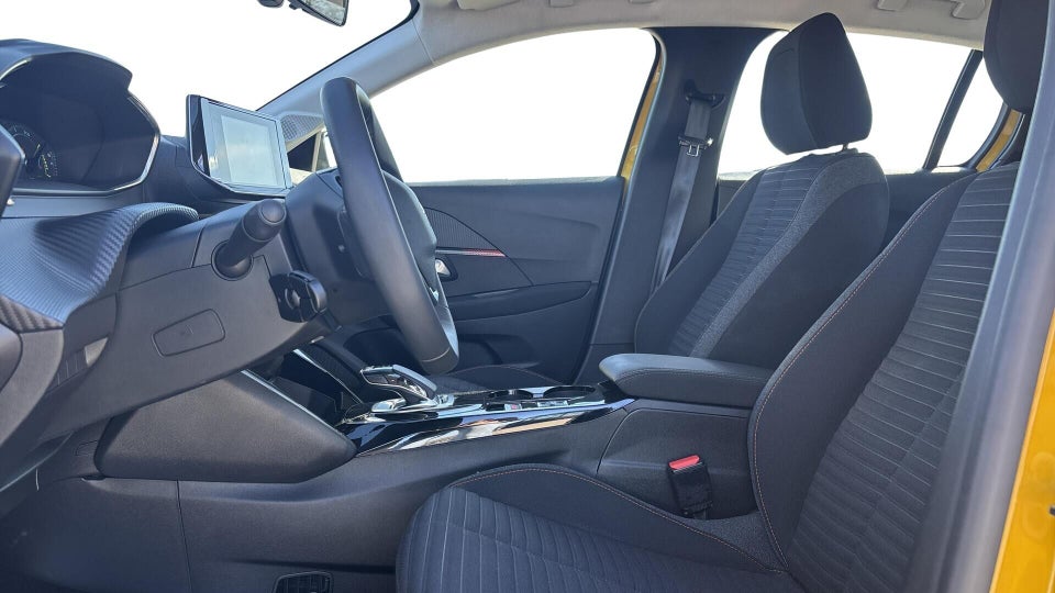 Peugeot e-208 50 Active 5d