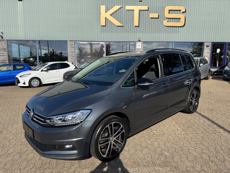 VW Touran 1,6 TDi 115 IQ.Drive DSG 7prs 5d