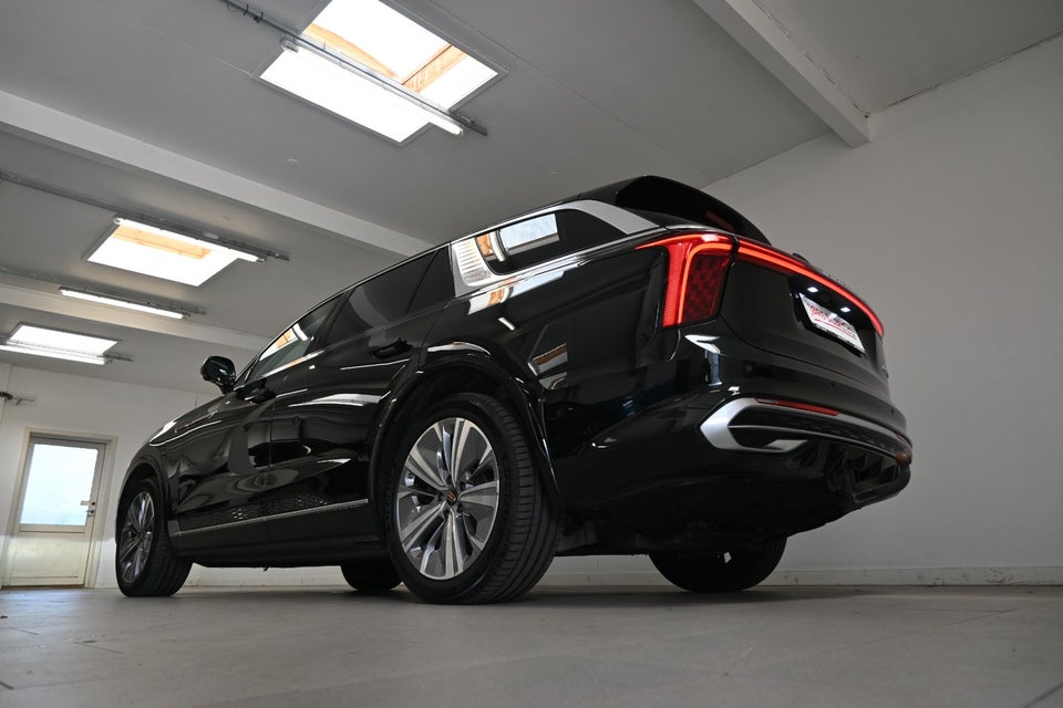 Hongqi E-HS9 99 Exclusive 5d