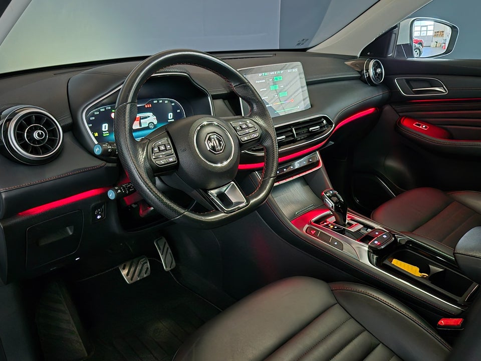 MG EHS 1,5 PHEV Luxury 5d
