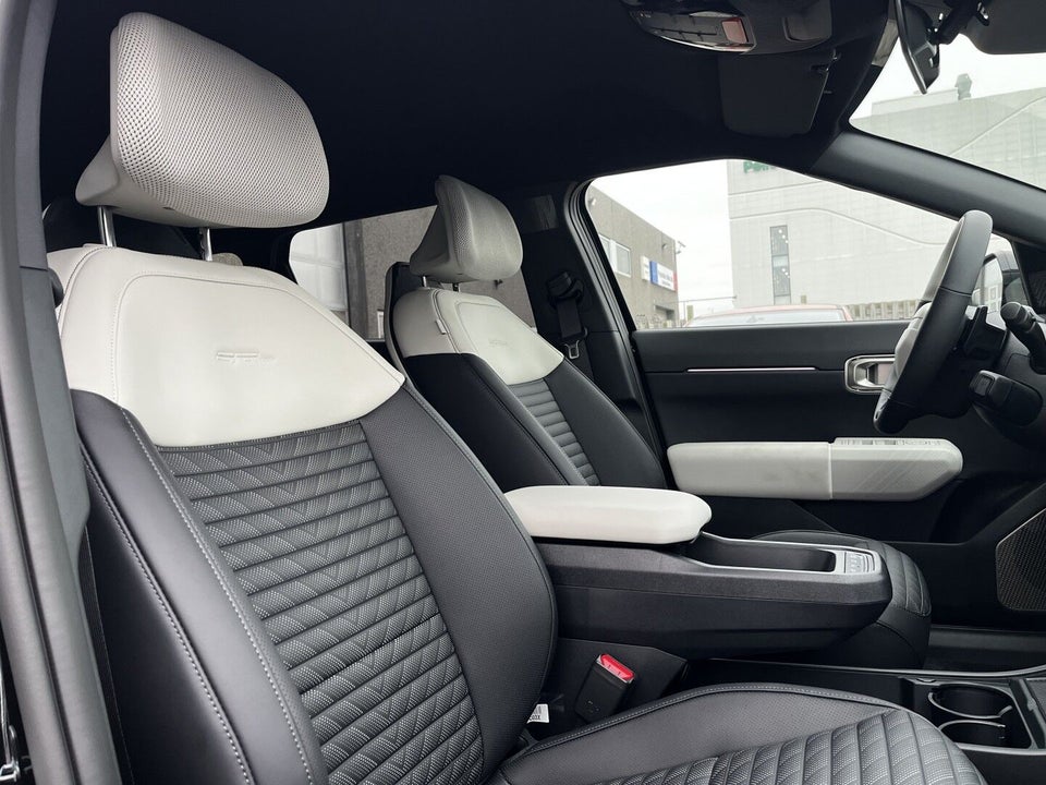 Kia EV4 81 Long Range Upgrade Fastback 4d