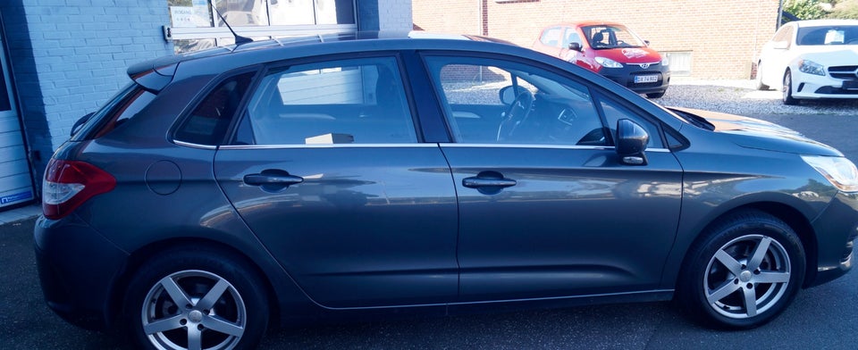 Citroën C4 1,6 e-HDi 115 Seduction 5d