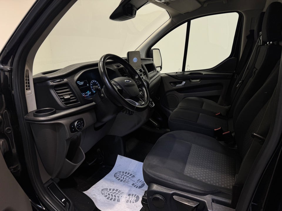 Ford Transit Custom 300 L1 2,0 TDCi 130 Active aut.