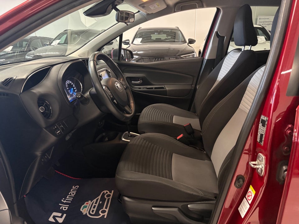 Toyota Yaris 1,5 Hybrid H1 e-CVT 5d