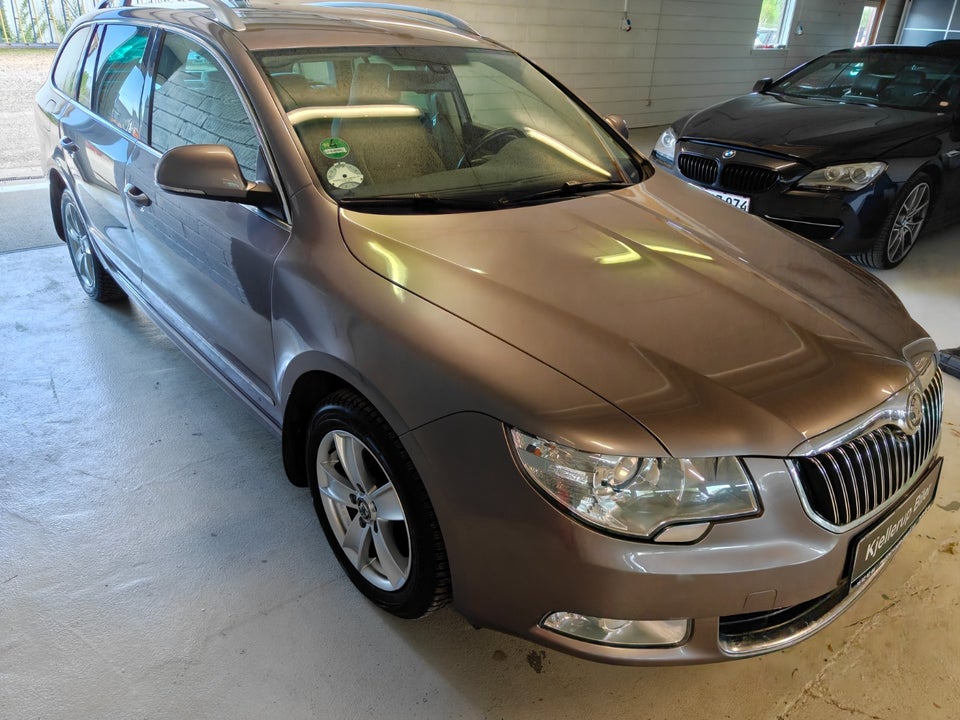 Skoda Superb 1,8 TSi 160 Elegance Combi 5d