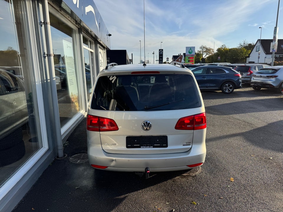 VW Touran 1,6 TDi 105 Comfortline BMT Van 5d