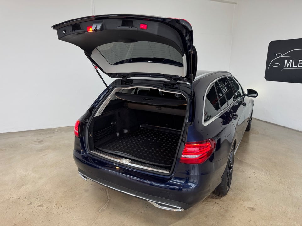 Mercedes C220 d 2,0 Advantage stc. aut. 5d