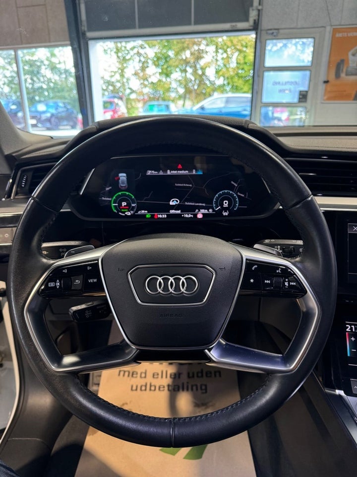 Audi e-tron 50 quattro 5d