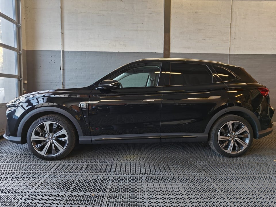 MG Marvel R Luxury 5d