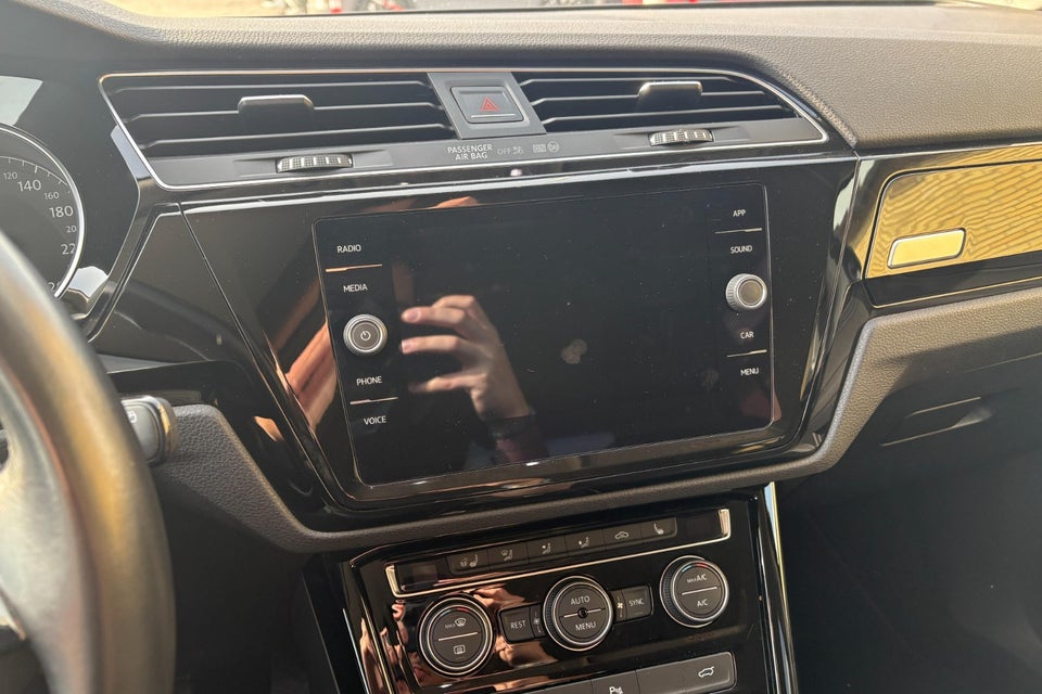 VW Touran 1,4 TSi 150 Highline DSG 7prs 5d