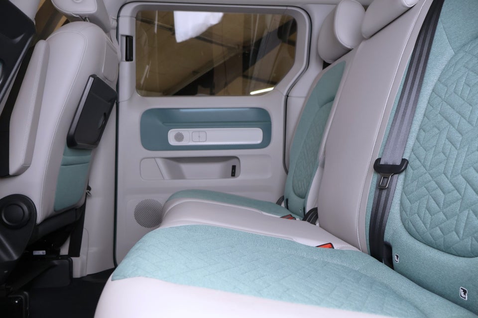 VW ID.Buzz 77 Pro SWB 5d