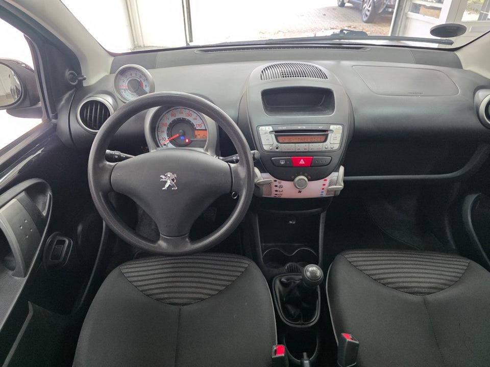 Peugeot 107 1,0 Active 5d