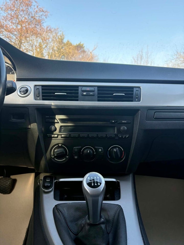 BMW 320d 2,0 Touring 5d