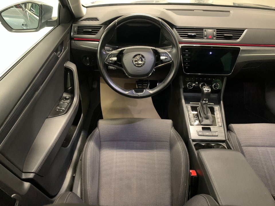 Skoda Superb 2,0 TSi 272 Style Combi DSG 4x4 5d