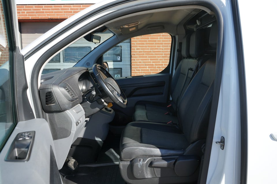 Peugeot Expert 2,0 BlueHDi 122 L2 Plus EAT8 Van