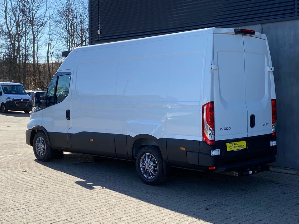Iveco Daily 3,0 35S18 12m³ Van AG8