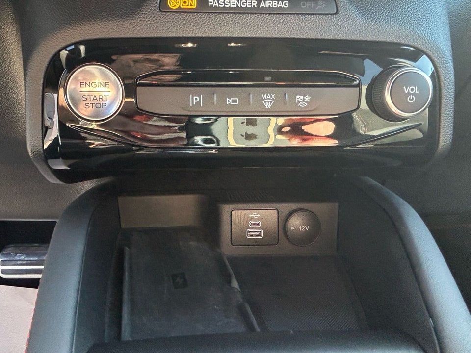 Ford Kuga 2,5 PHEV ST-Line X CVT 5d