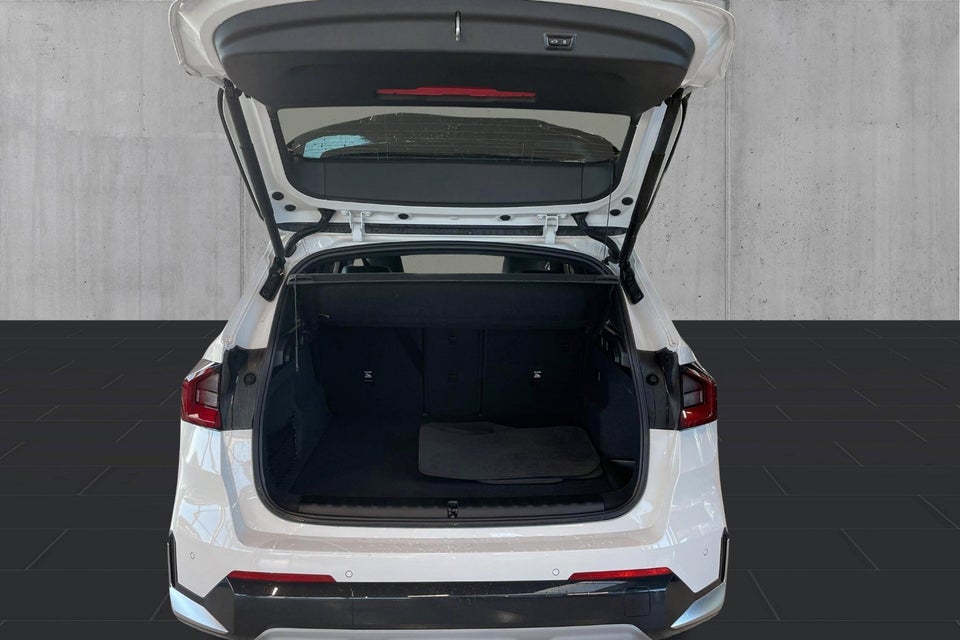 BMW iX1 xDrive30 X-Line 5d