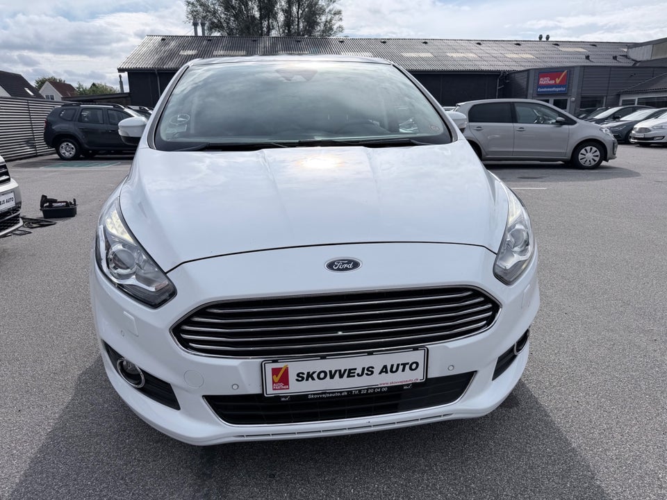 Ford S-MAX 1,5 SCTi 160 Titanium 5d