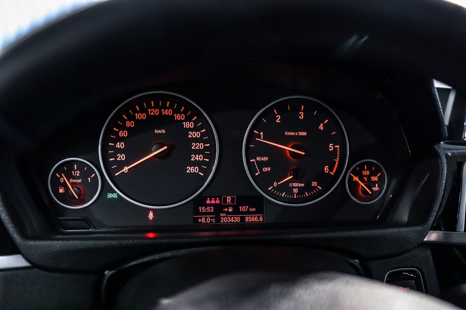 BMW 320d 2,0 Touring Advantage aut. 5d