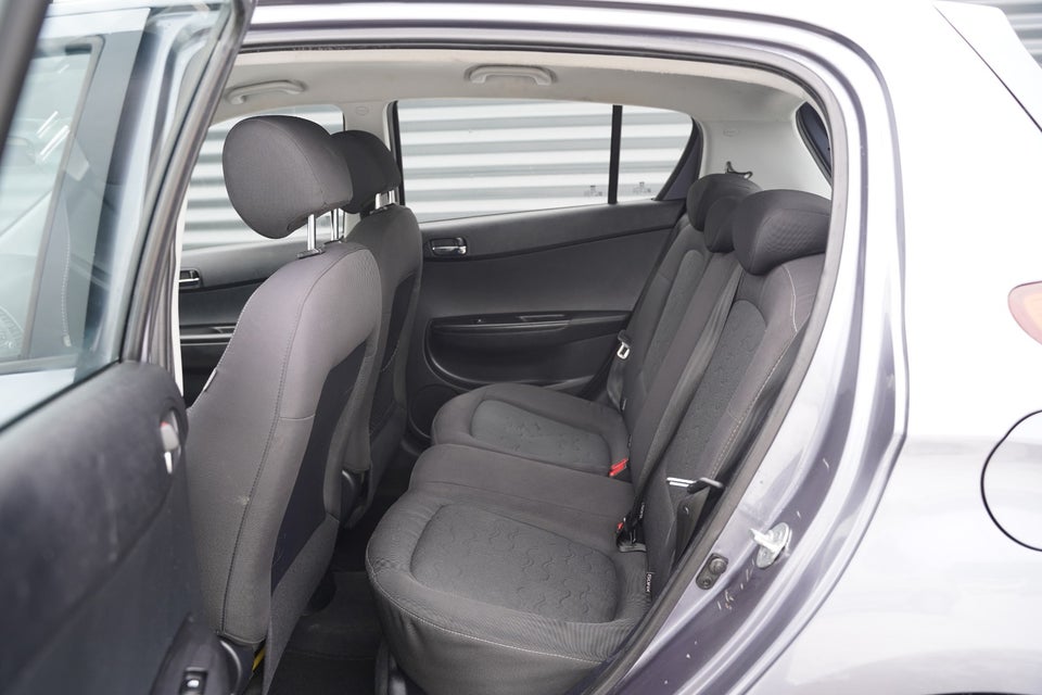 Hyundai i20 1,25 Classic 5d