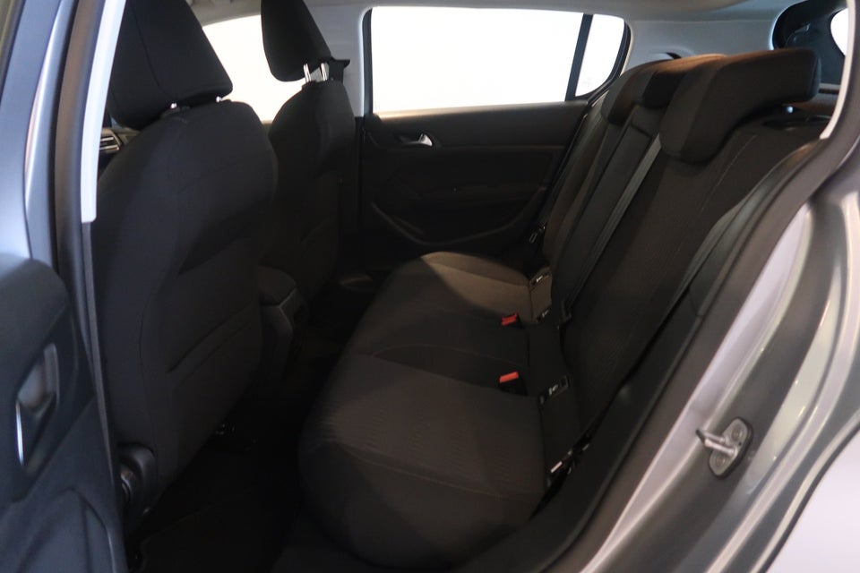Peugeot 308 1,6 THP 125 Active 5d