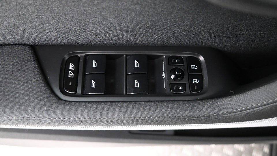 Polestar 2 Long Range AWD 5d