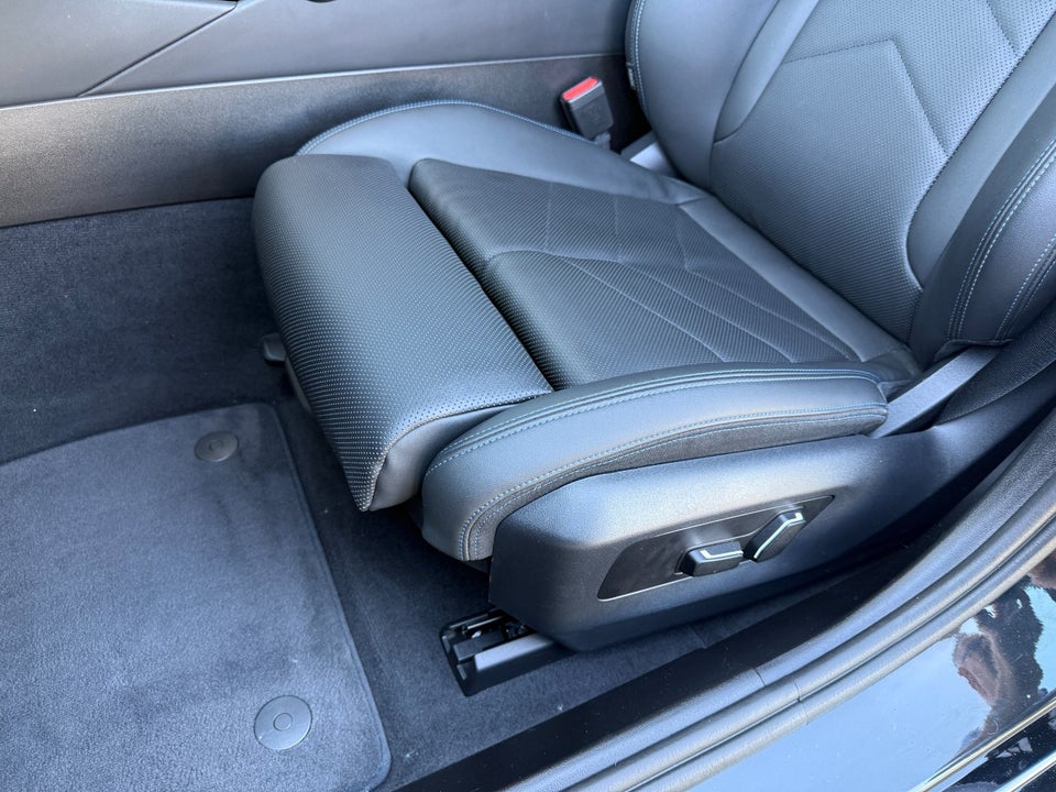 BMW i5 eDrive40 M-Sport 4d