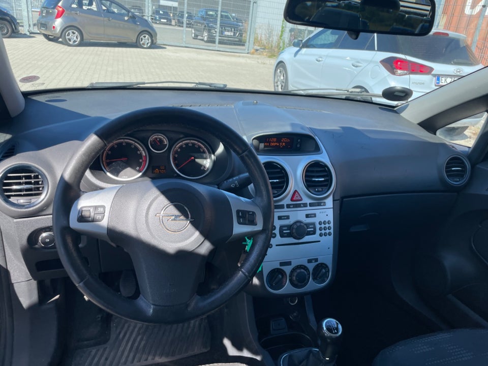 Opel Corsa 1,0 12V Enjoy 5d