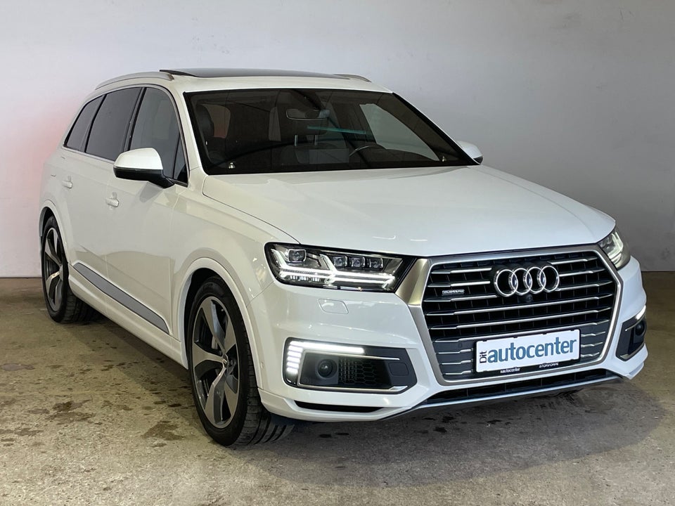 Audi Q7 3,0 TDi e-tron quattro Tiptr. 5d