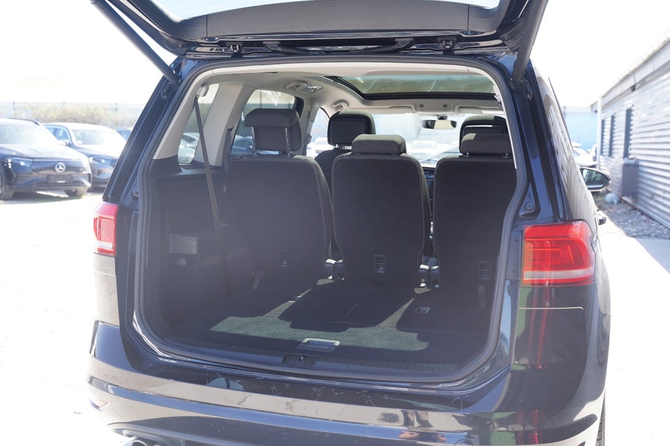 VW Touran 2,0 TDi 190 Highline DSG 7prs 5d