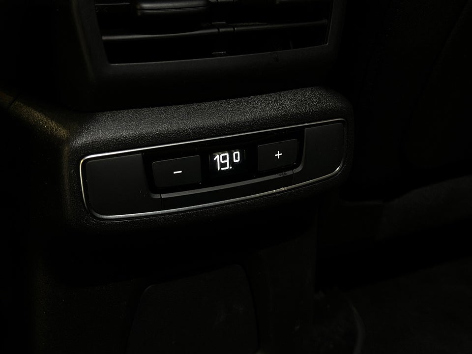 Audi Q4 e-tron 35 Advanced 5d