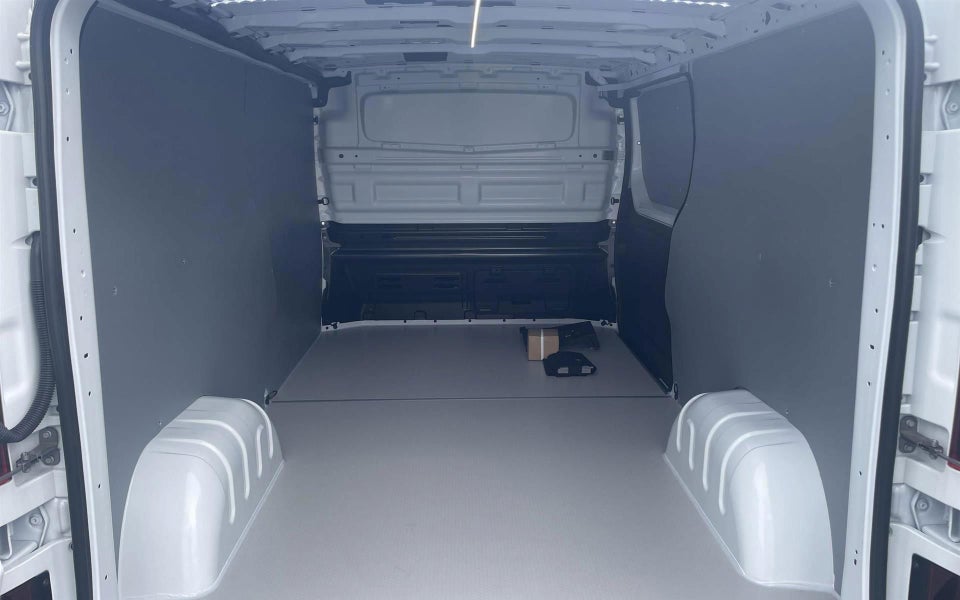 Nissan Primastar 2,0 dCi 150 L2H1 Tekna DCT Van