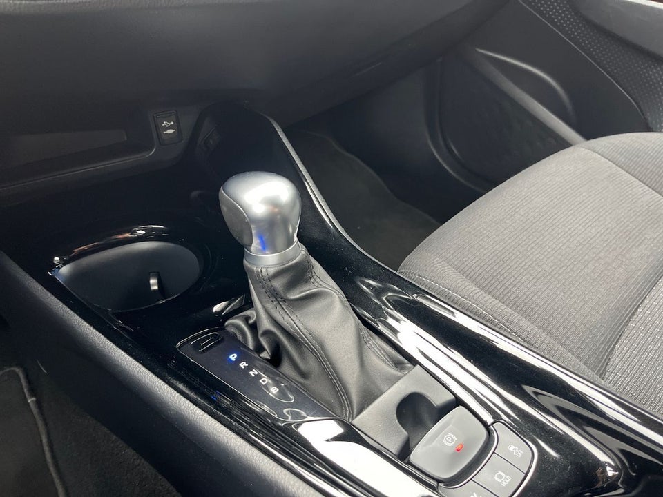 Toyota C-HR 1,8 Hybrid Premium Selected CVT 5d
