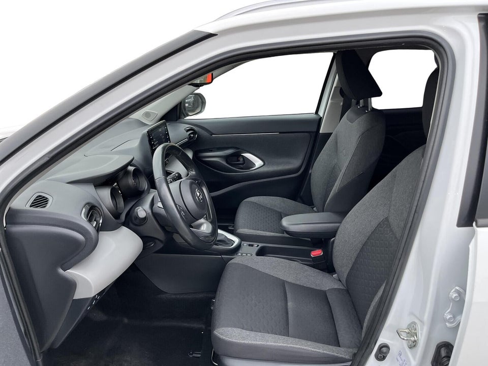 Toyota Yaris Cross 1,5 Hybrid Active e-CVT 5d