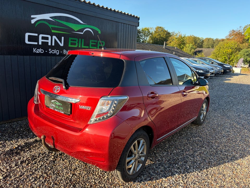 Toyota Yaris 1,3 VVT-i T2 Style 5d