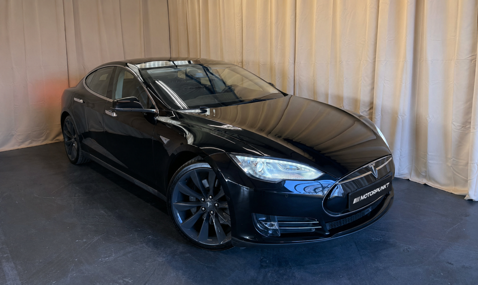 Tesla Model S 85 5d