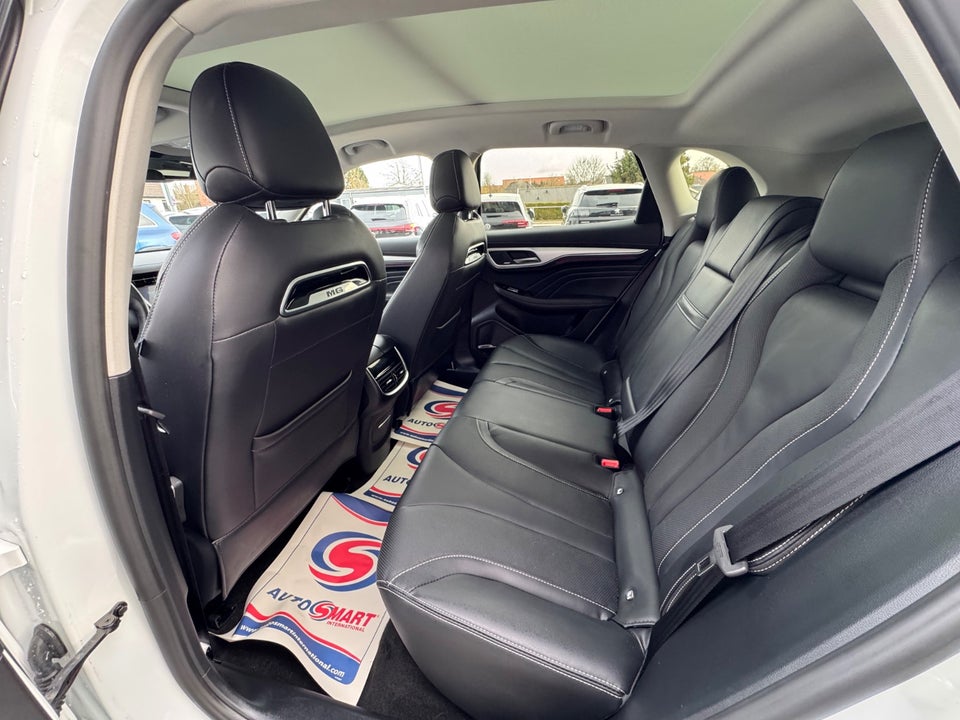 MG Marvel R Performance 5d