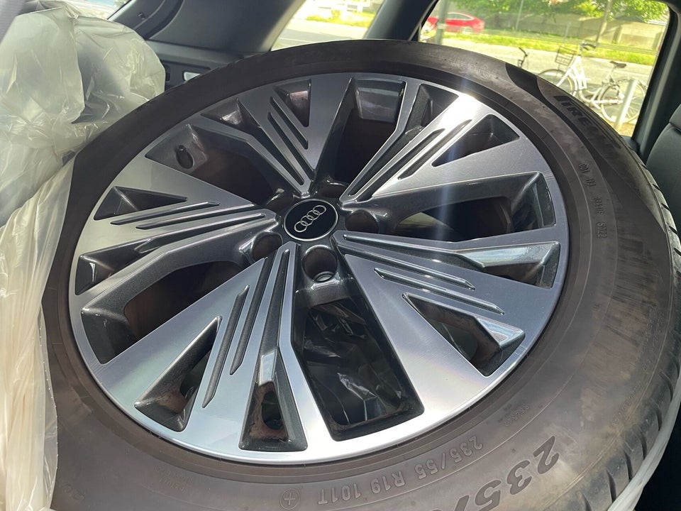 Audi Q4 e-tron 40 Attitude 5d