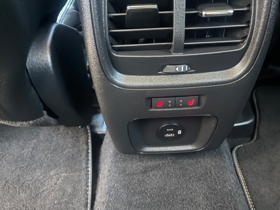 Ford Kuga 2,5 PHEV Vignale CVT 5d