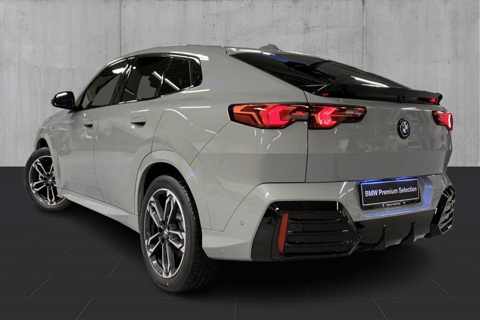 BMW iX2 xDrive30 M-Sport 5d