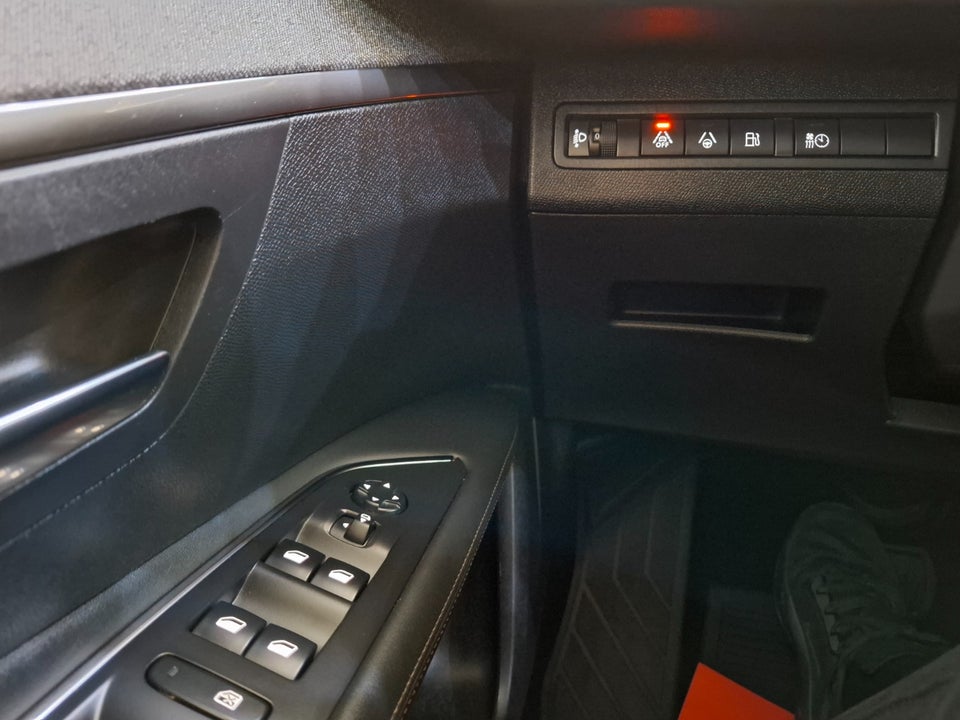 Peugeot 3008 1,6 Hybrid Allure Limited EAT8 5d